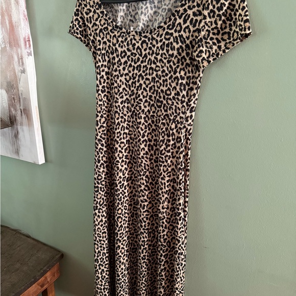 Jessica Simpson Leopard Print Maxi Dress - Picture 1 of 2